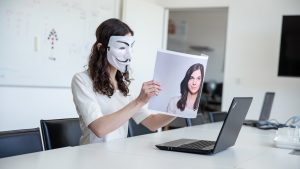 مقابله یوآیدی با جعل هویت
